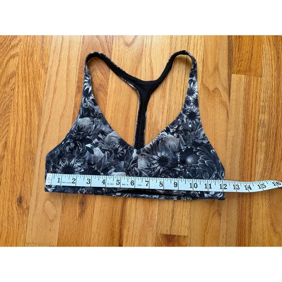Lululemon Arise Bra Flowabunga Black Angel Wing size 4 - Picture 4 of 9